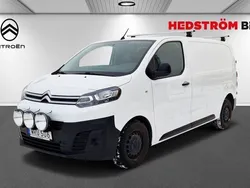 Vit Begagnad 2016 Citroën Jumpy Minibuss | 149 000 kr