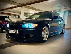 Svart Begagnad 2004 BMW 330 Performance Sportkupé | 179 000 kr
