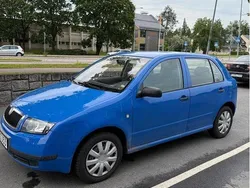 Blå Begagnad 2003 Skoda Fabia Halvkombi | 18 000 kr (Marknadspris)