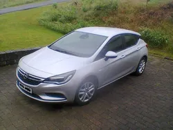 Grå Begagnad 2017 Opel Astra Enjoy Halvkombi | 73 500 kr