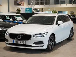 Vit Begagnad 2019 Volvo V90 Momentum Kombi | 254 500 kr (Marknadspris)
