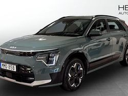 Grön (green) Begagnad 2022 Kia e-Niro 2 SUV | 319 900 kr (Dyr)