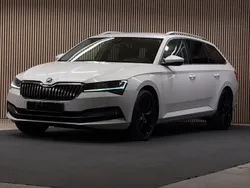 Vit Begagnad 2019 Skoda Superb Business Line Kombi | 229 000 kr (Marknadspris)