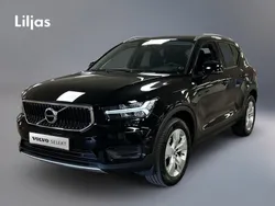 Svart Begagnad 2022 Volvo XC40 Momentum SUV | 269 900 kr (Bra pris)