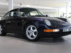 Mörkblå Begagnad 1996 Porsche 911 Carrera | 885 000 kr
