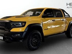 Gul (yellow) Begagnad 2023 RAM 1500 Pickup | 1 499 880 kr