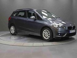 Grå Begagnad 2016 BMW 218 Active Tourer Minibuss | 135 000 kr