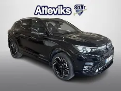 Svart Begagnad 2024 VW Tiguan R-line SUV | 549 900 kr