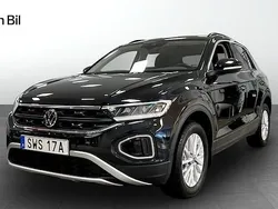 Svart Begagnad 2022 VW T-Roc Life SUV | 264 900 kr (Marknadspris)