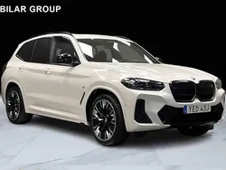 Vit Begagnad 2024 BMW iX3 SUV | 599 000 kr (Marknadspris)