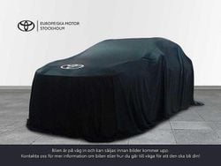 Svart Begagnad 2025 Toyota Yaris Hybrid Active Halvkombi | 249 900 kr (Marknadspris)