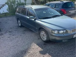 Grön Begagnad 2004 Volvo V70 Business Edition Kombi | 15 000 kr (Bra pris)