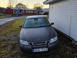 Brun Begagnad 2005 Saab 9-3 Vector Sedan | 6 000 kr (Superpris)