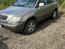 Brun Begagnad 2002 Lexus RX300 SUV | 31 000 kr