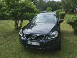 Svart Begagnad 2012 Volvo XC60 Summum SUV | 124 000 kr (Marknadspris)