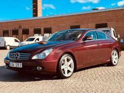 Röd Begagnad 2006 Mercedes CLS320 AMG Sportkupé | 79 900 kr