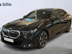 Svart Begagnad 2024 BMW 530e M Sport Sedan | 639 000 kr (Superpris)