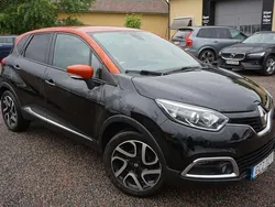 Flerfärgad Begagnad 2015 Renault Captur Dynamique SUV | 79 900 kr (Marknadspris)