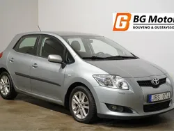 Grå Begagnad 2008 Toyota Auris Halvkombi | 49 700 kr (Marknadspris)