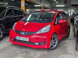 Röd Begagnad 2015 Honda Jazz Halvkombi | 99 999 kr (Marknadspris)