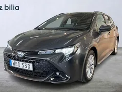 Grå Begagnad 2024 Toyota Corolla Active Kombi | 309 900 kr (Lite dyr)