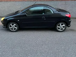Svart Begagnad 2006 Peugeot 206 CC Cab | 19 900 kr (Bra pris)