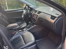 Svart Begagnad 2020 Skoda Octavia Kombi | 67 000 kr