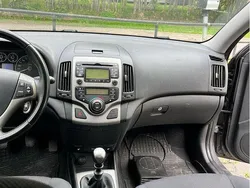 Grå Begagnad 2009 Hyundai i30 Kombi | 32 000 kr (Marknadspris)