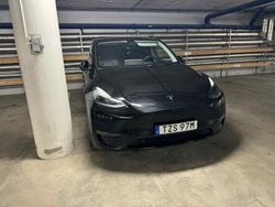 Svart Begagnad 2022 Tesla Model Y Long Range AWD SUV | 350 000 kr (Superpris)
