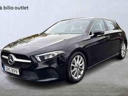 Svart Begagnad 2019 Mercedes A180 Halvkombi | 199 900 kr (Bra pris)