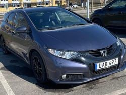 Metallic purple Begagnad 2014 Honda Civic Kombi | 118 000 kr (Bra pris)
