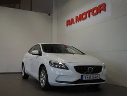 Vit Begagnad 2016 Volvo V40 Kinetic Kombi | 184 900 kr (Marknadspris)