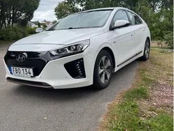 Begagnad 2019 Hyundai Ioniq Eco Sedan | 199 000 kr (Dyr)