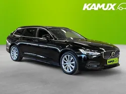 Svart Begagnad 2022 Volvo V90 Momentum Kombi | 368 900 kr (Marknadspris)