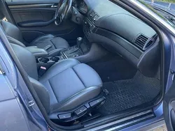 Blå Begagnad 2005 BMW 320 Kombi | 27 000 kr (Superpris)
