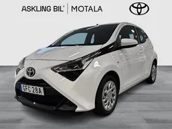 Vit Begagnad 2021 Toyota Aygo X-play Halvkombi | 139 000 kr (Lite dyr)