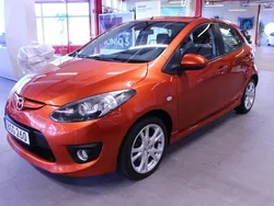 Orange Begagnad 2010 Mazda 2 Halvkombi | 59 000 kr (Lite dyr)