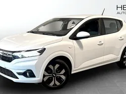 Vit (white) Ny 2025 Dacia Sandero Expression Halvkombi | 219 900 kr (Marknadspris)