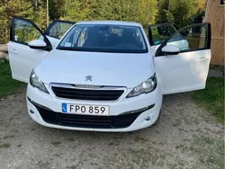 Vit Begagnad 2016 Peugeot 308 Active Kombi | 62 000 kr (Superpris)
