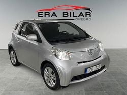 Silver Begagnad 2011 Toyota iQ Halvkombi | 39 800 kr (Lite dyr)