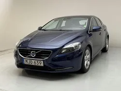 Blå Begagnad 2015 Volvo V40 Ocean Race Kombi | 147 000 kr (Marknadspris)