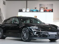 Svart Begagnad 2022 Porsche Taycan Sport Turismo Sedan | 749 000 kr (Lite dyr)