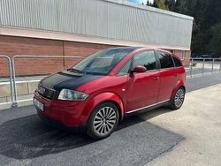 Röd Begagnad 2002 Audi A2 Halvkombi | 21 900 kr (Marknadspris)