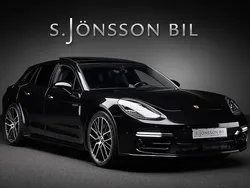 Svart Begagnad 2023 Porsche Panamera 4S Sport Turismo Sedan | 1 079 000 kr