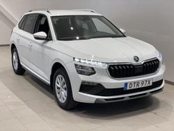 Vit (moon white metallic) Begagnad 2024 Skoda Kamiq Selection SUV | 259 900 kr (Marknadspris)