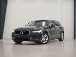 Grå Begagnad 2018 Volvo V60 Momentum Kombi | 199 900 kr (Lite dyr)