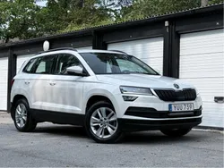 Vit Begagnad 2019 Skoda Karoq Ambition SUV | 99 999 kr