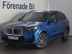 Blå Begagnad 2024 BMW iX1 Comfort Edition SUV | 519 000 kr (Lite dyr)