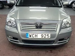 Grön Begagnad 2004 Toyota Avensis Kombi | 24 999 kr (Bra pris)