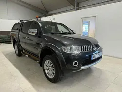 Mörkgrå (grå) Begagnad 2013 Mitsubishi L200 Pickup | 159 900 kr (Marknadspris)